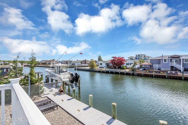 33 Clarkson Drive, Toms River, NJ 08753