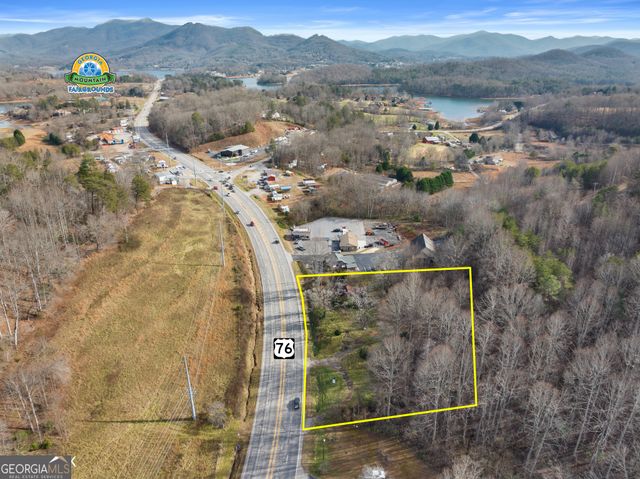 2038 US HWY 76, Hiawassee, GA 30546
