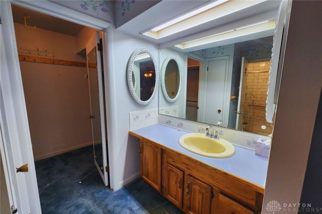 2427 Portage Path, Bellbrook, OH 45305