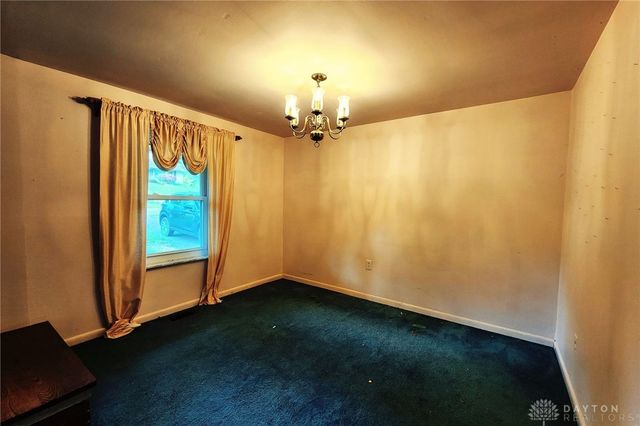 2427 Portage Path, Bellbrook, OH 45305