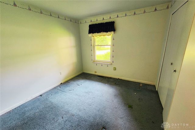 2427 Portage Path, Bellbrook, OH 45305