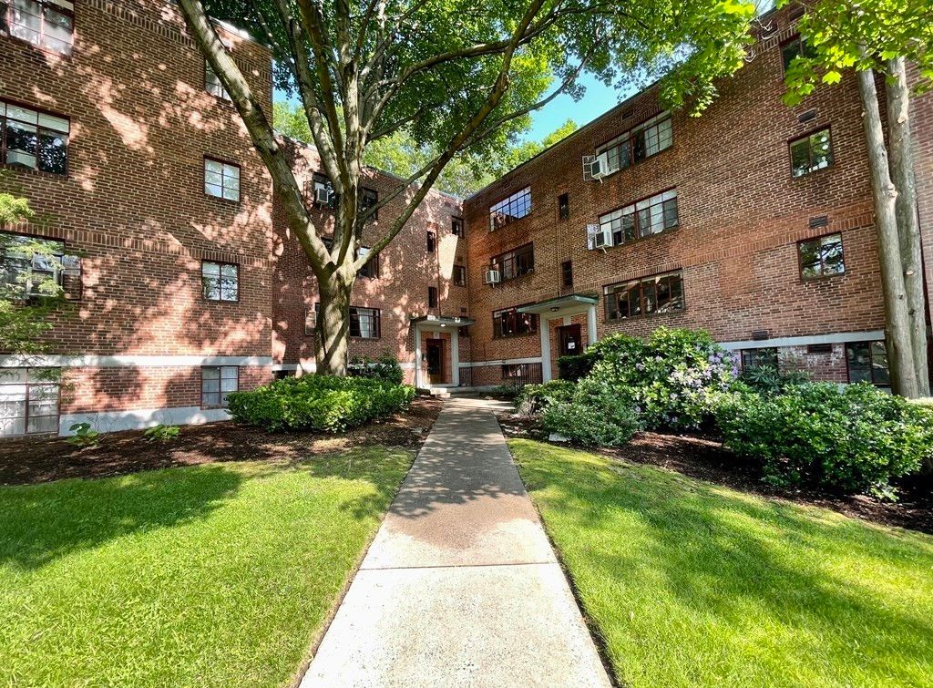 110 Evans Road 3, Boston, MA 02135