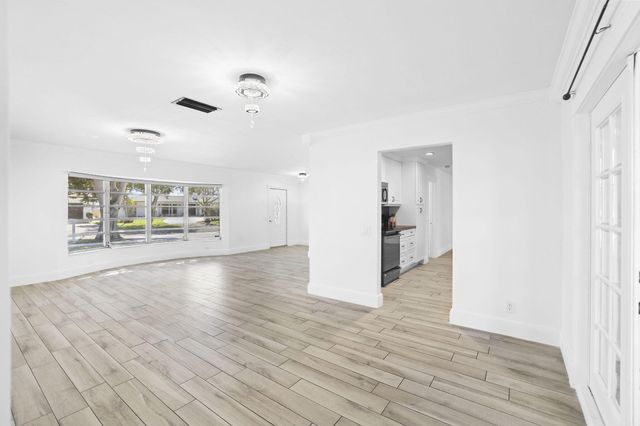 1667 39th Street, West Palm Beach, FL 33407