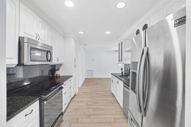 1667 39th Street, West Palm Beach, FL 33407