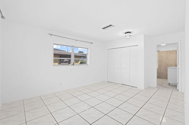 1667 39th Street, West Palm Beach, FL 33407