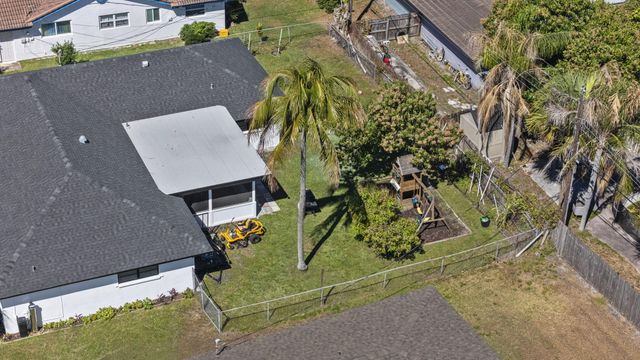 1667 39th Street, West Palm Beach, FL 33407