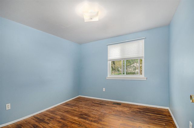 4 Burlingame Court, Ann Arbor, MI 48108