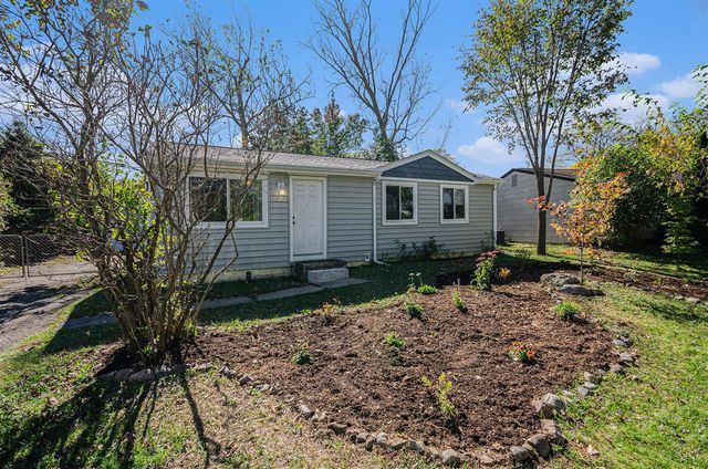 4 Burlingame Court, Ann Arbor, MI 48108