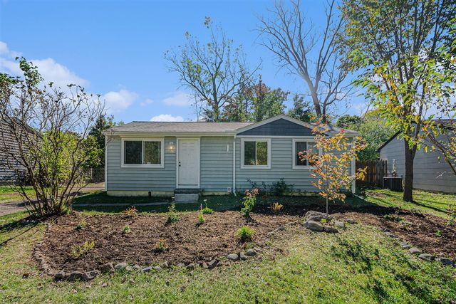 4 Burlingame Court, Ann Arbor, MI 48108