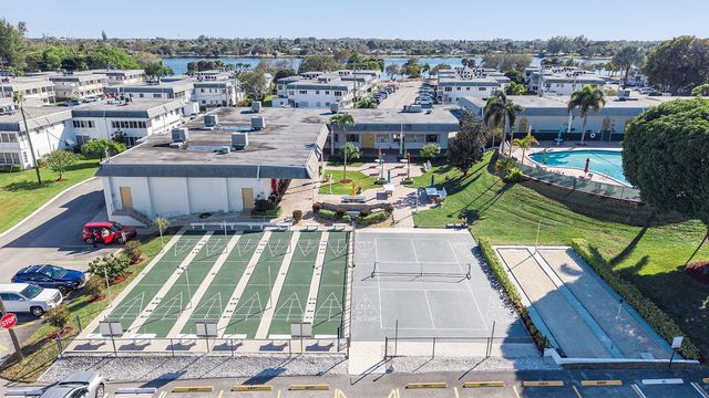 3322 CYNTHIA Lane 102, Lake Worth Beach, FL 33461