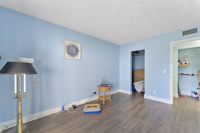 3322 CYNTHIA Lane 102, Lake Worth Beach, FL 33461