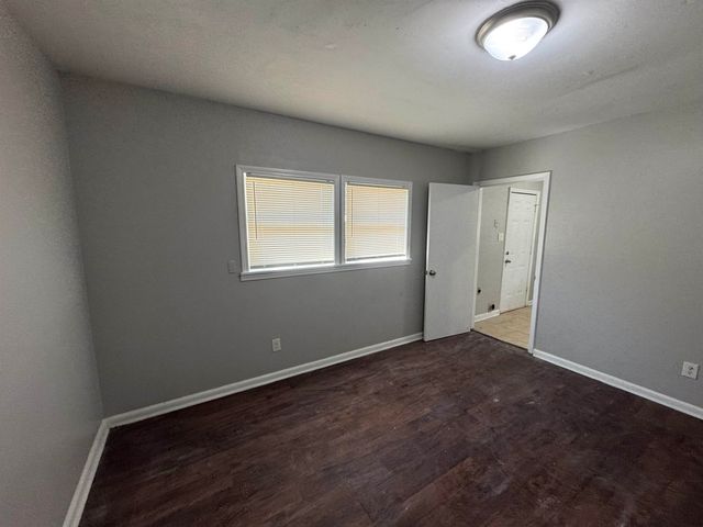 4597 WINDWARD DR, Memphis, TN 38109