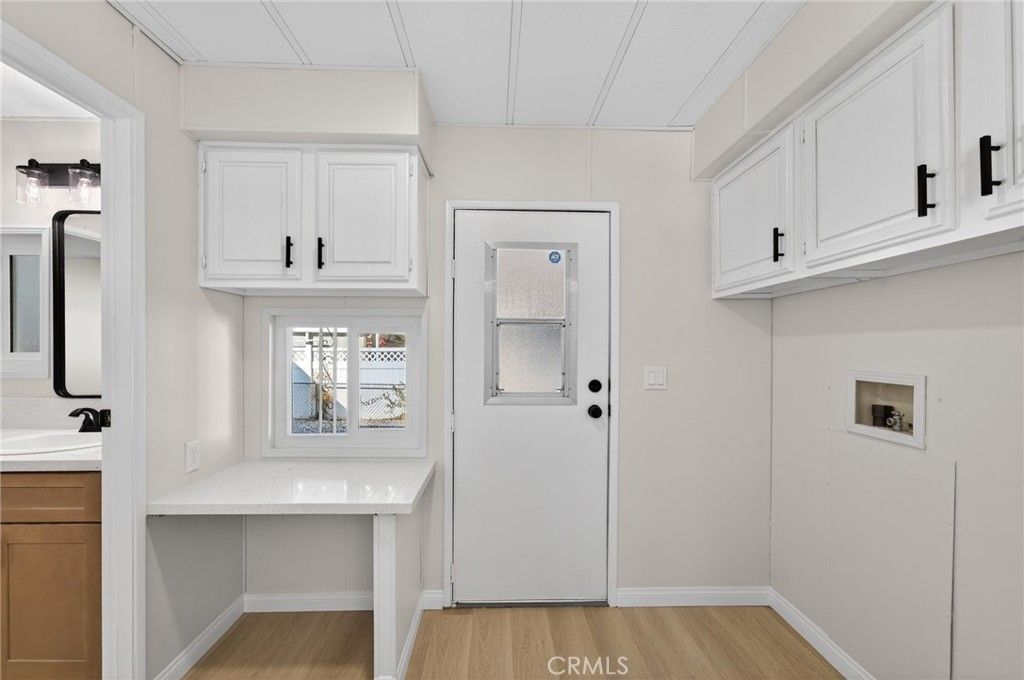 Image 14 of property listing at 25139 W Posey, Hemet, CA 92544