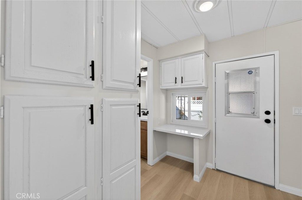 Image 15 of property listing at 25139 W Posey, Hemet, CA 92544