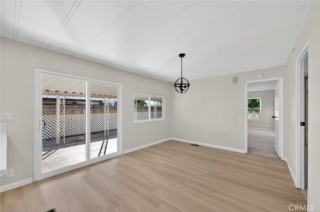 Image 17 of property listing at 25139 W Posey, Hemet, CA 92544