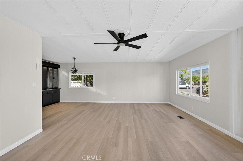 Image 47 of property listing at 25139 W Posey, Hemet, CA 92544