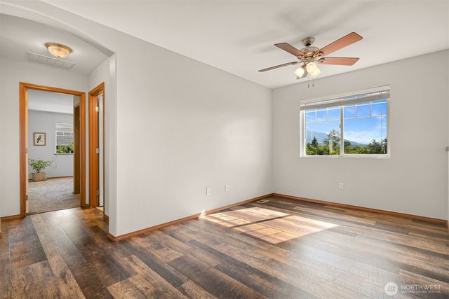 1502 Portobello Avenue, Sedro Woolley, WA 98284