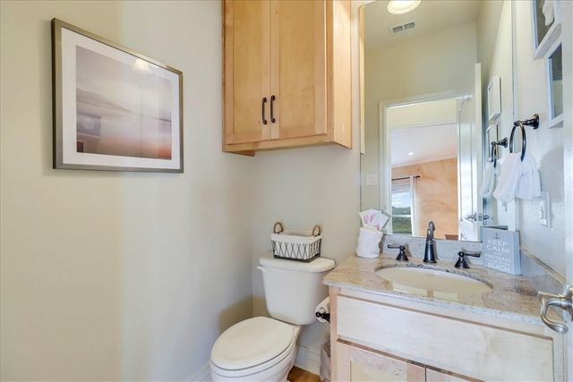 110 Mariners Dr, Port Aransas, TX 78373