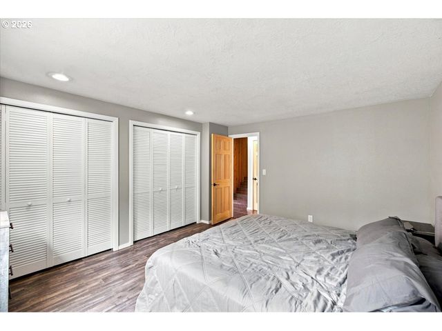 7487 ACORN HILL Ct, Salem, OR 97317