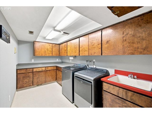 7487 ACORN HILL Ct, Salem, OR 97317