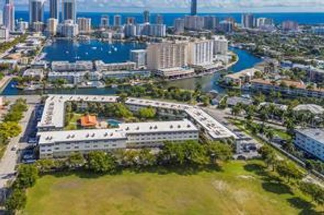 270 LAYNE Boulevard 308, Hallandale Beach, FL 33009