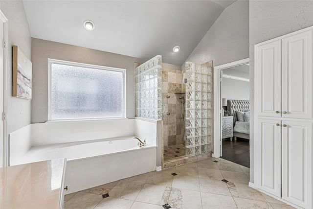 2206 Clearspring Drive N, Irving, TX 75063