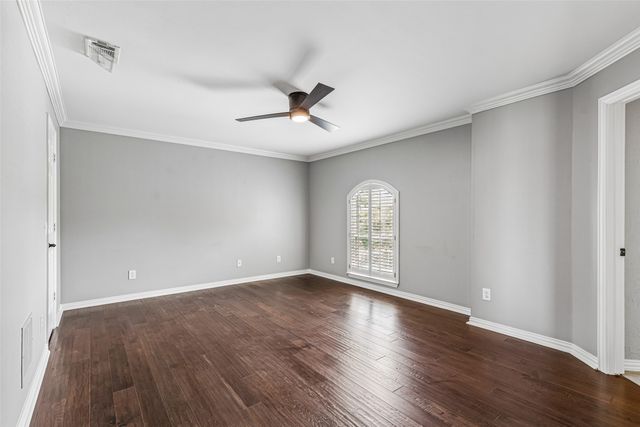 2206 Clearspring Drive N, Irving, TX 75063