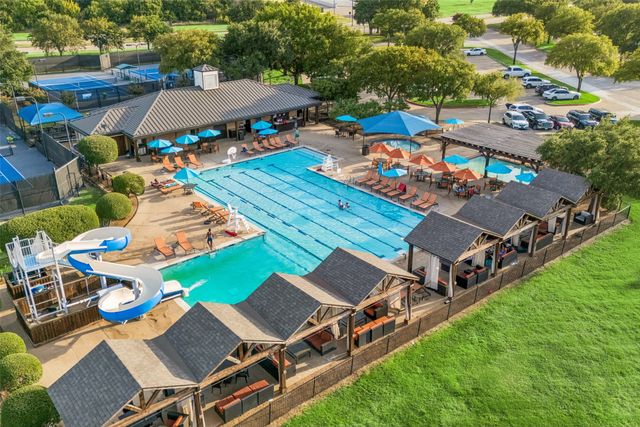 2206 Clearspring Drive N, Irving, TX 75063