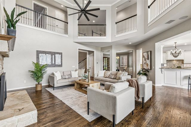 2206 Clearspring Drive N, Irving, TX 75063
