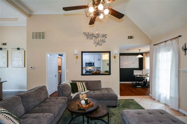 125 Verdon Hill, Fayetteville, GA 30215