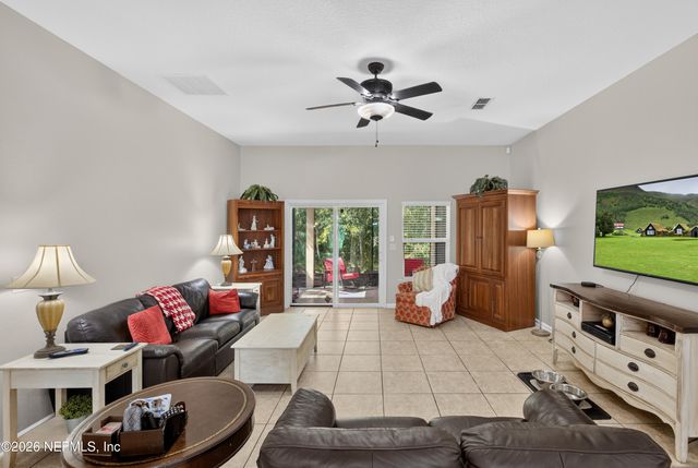 733 W KINGS COLLEGE Drive, St. Johns, FL 32259