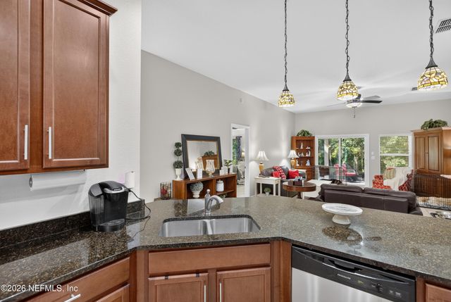 733 W KINGS COLLEGE Drive, St. Johns, FL 32259