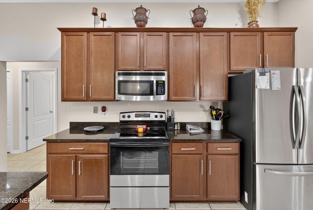 733 W KINGS COLLEGE Drive, St. Johns, FL 32259