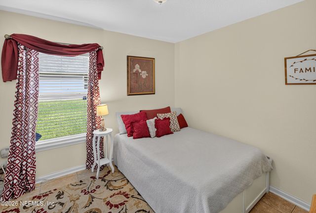 733 W KINGS COLLEGE Drive, St. Johns, FL 32259