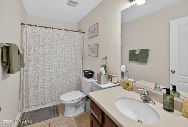 733 W KINGS COLLEGE Drive, St. Johns, FL 32259