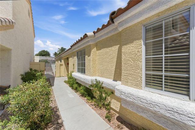 2313 Diamondback Drive, Las Vegas, NV 89117