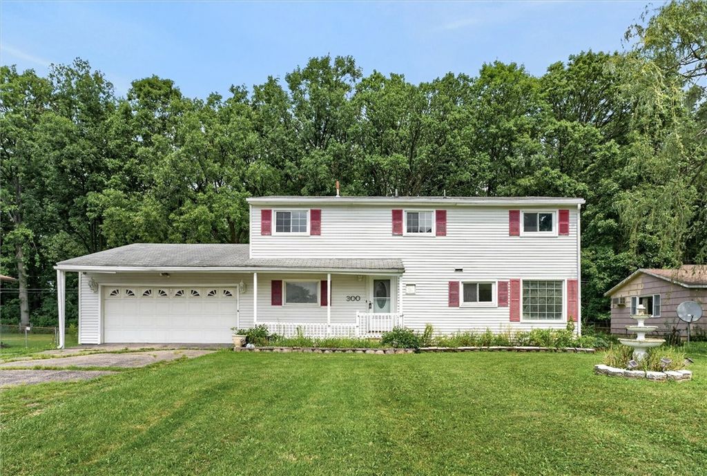 300 Wildbriar Road, Henrietta, NY 14623