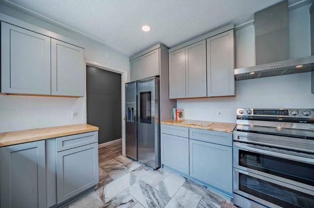 7800 Pearson Way NE, Fridley, MN 55432