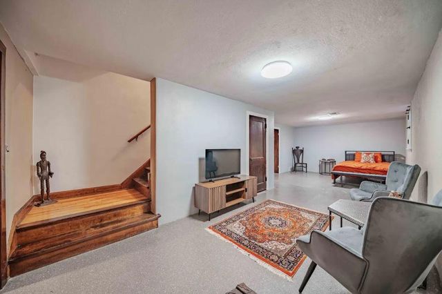 7800 Pearson Way NE, Fridley, MN 55432