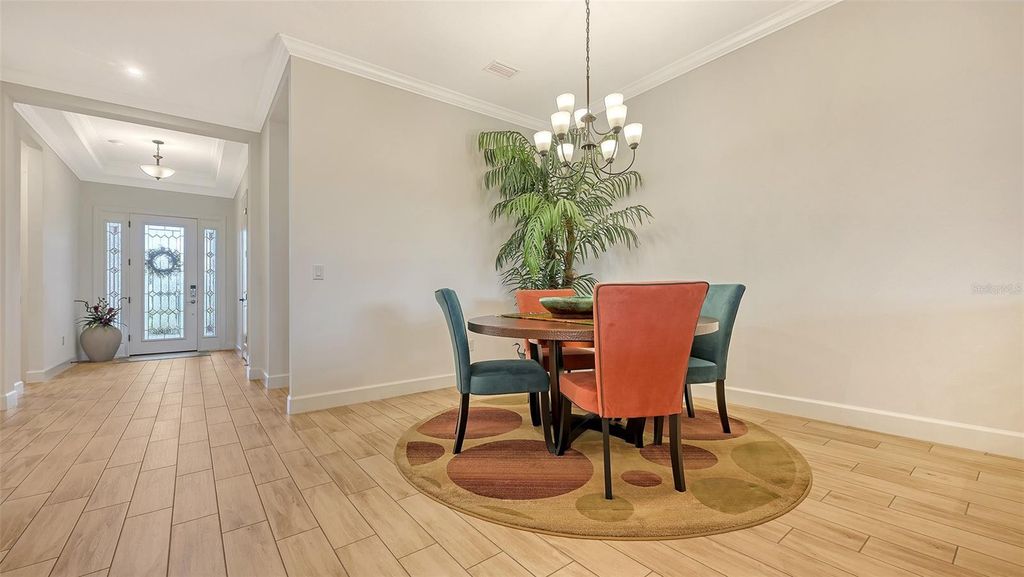 Image 5 of property listing at 4719 CASSIO COURT, Bradenton, FL 34211