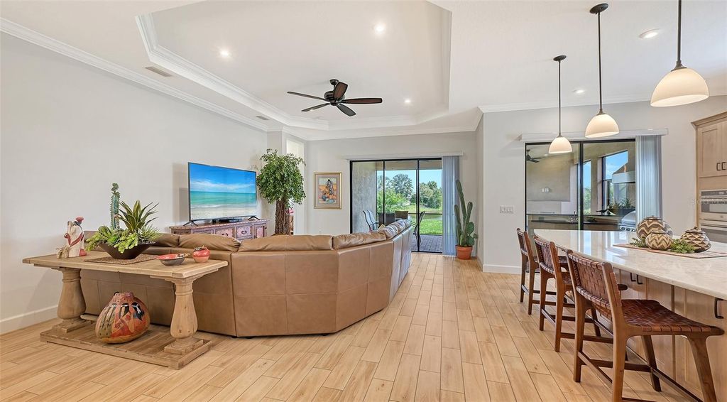 Image 7 of property listing at 4719 CASSIO COURT, Bradenton, FL 34211