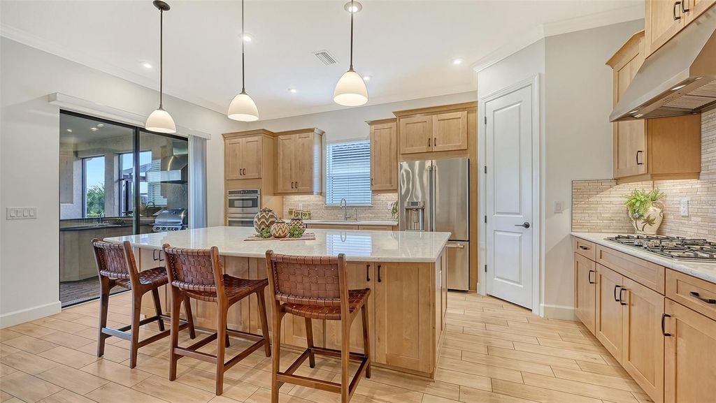 Image 10 of property listing at 4719 CASSIO COURT, Bradenton, FL 34211