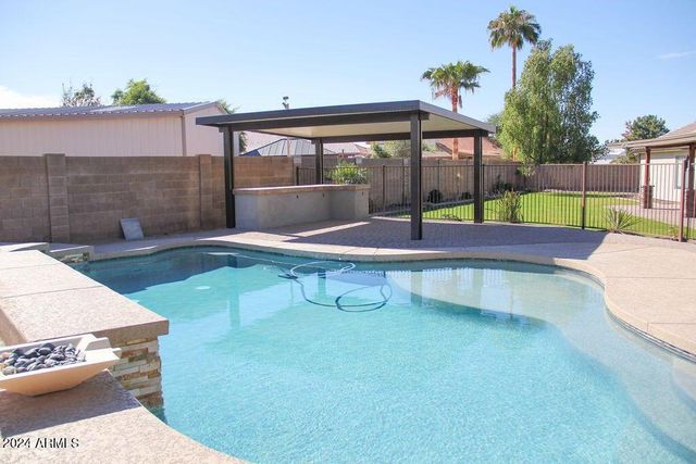 6103 W Villa Theresa Drive, Glendale, AZ 85308