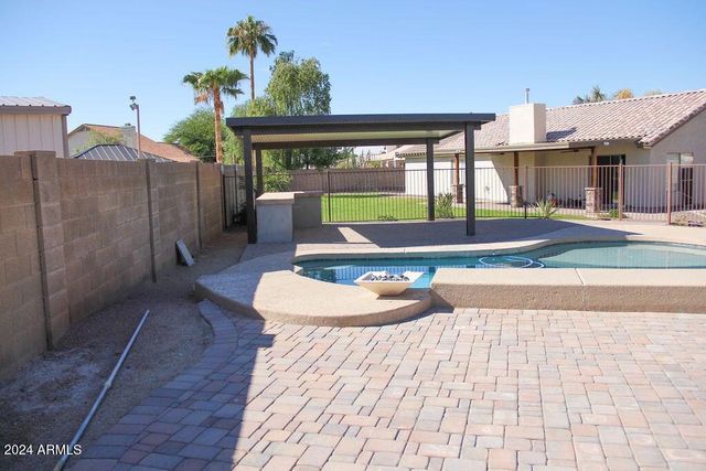 6103 W Villa Theresa Drive, Glendale, AZ 85308