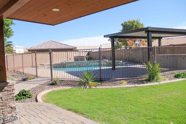 6103 W Villa Theresa Drive, Glendale, AZ 85308