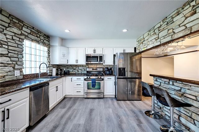 6348 Mockingbird Lane, Las Vegas, NV 89103