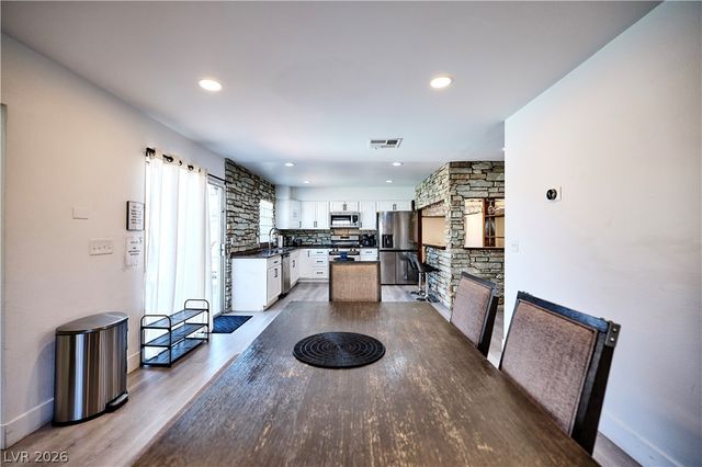 6348 Mockingbird Lane, Las Vegas, NV 89103