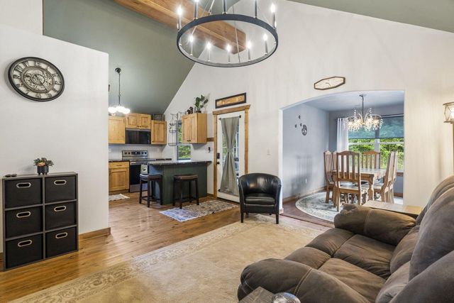 1226 Peace In Valley Road, Blue Eye, MO 65611