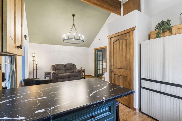 1226 Peace In Valley Road, Blue Eye, MO 65611