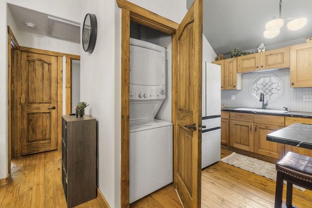 1226 Peace In Valley Road, Blue Eye, MO 65611